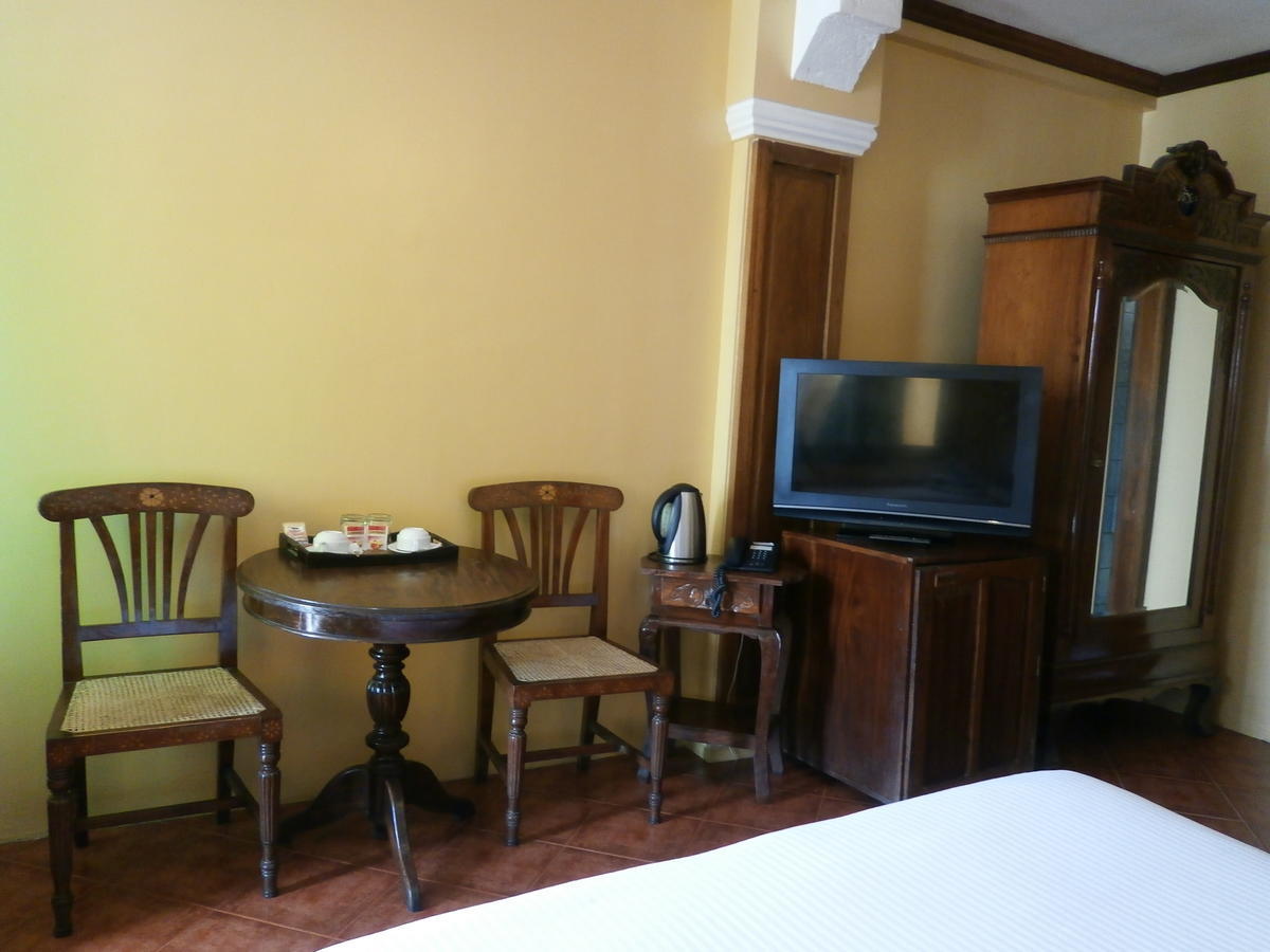True Home Hotel Balabag  Habitación foto
